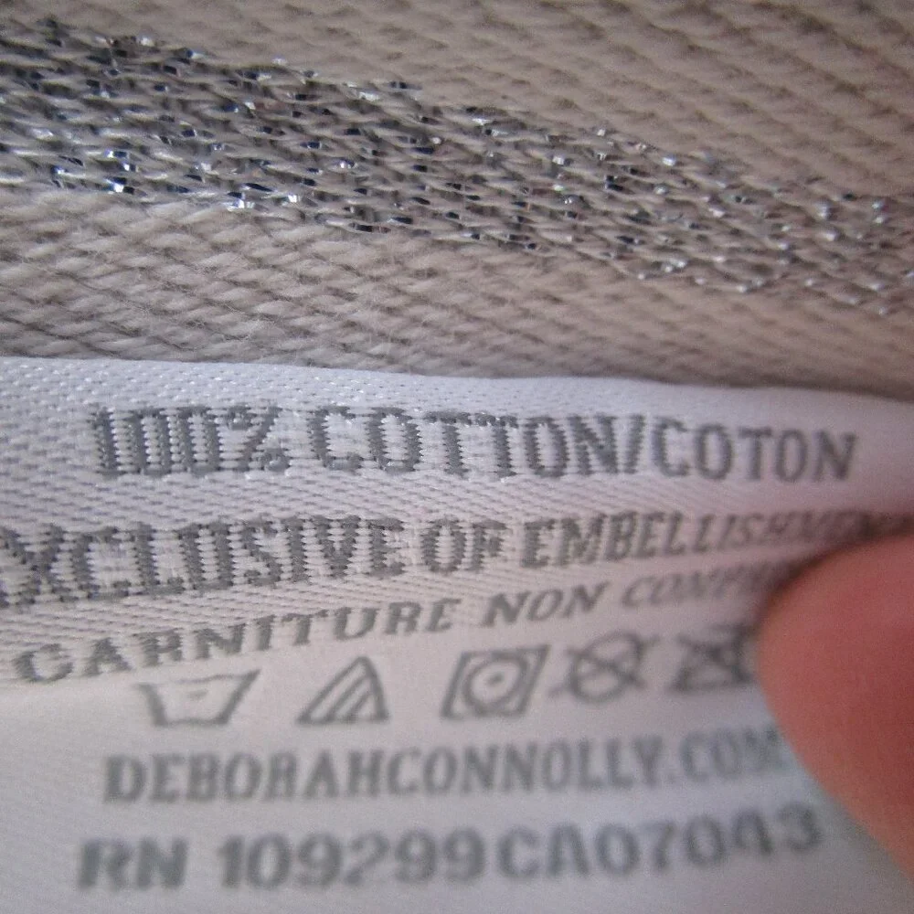 pair of cotton guest towels